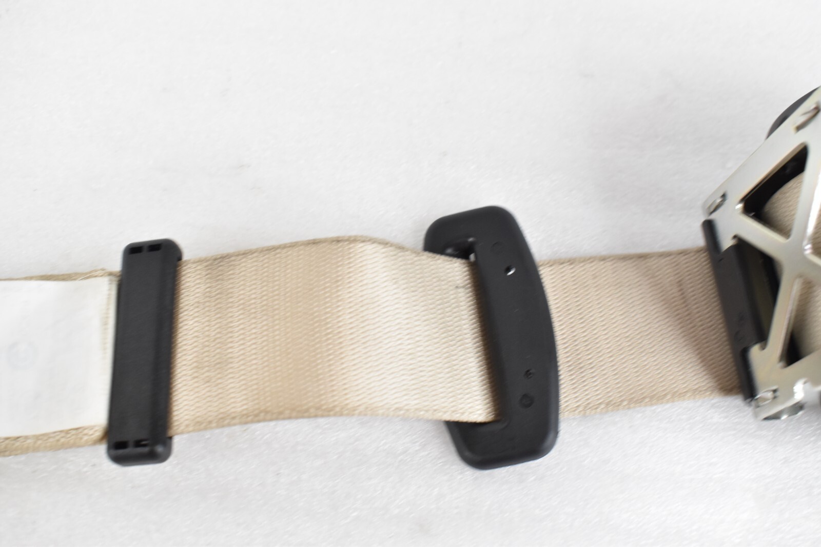 🚀 14-17 Maserati Ghibli Rear Center Seatbelt Seat Belt Retractor Assembly TAN