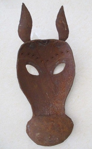 ANTIQUE IRON HORSE MASK RARE - Picture 6 of 9