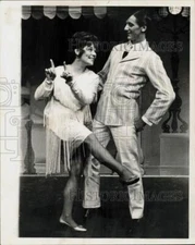1971 Press Photo Denise Lou & Peter Heuckling in a scene from "The Boy Friend"