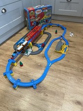 Tomy Tomica World Road & Rail System Thomas Train Adventure Set Complete & Boxed