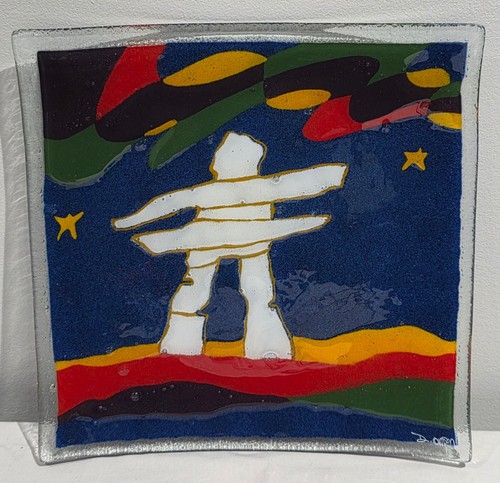 INUIT INUKSHUK FUSED ART GLASS PLATE / BOWL SIGNED DAWN OMAN 10" x 10"