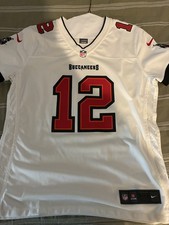Tom Brady Women’s Buccaneers Large Jersey
