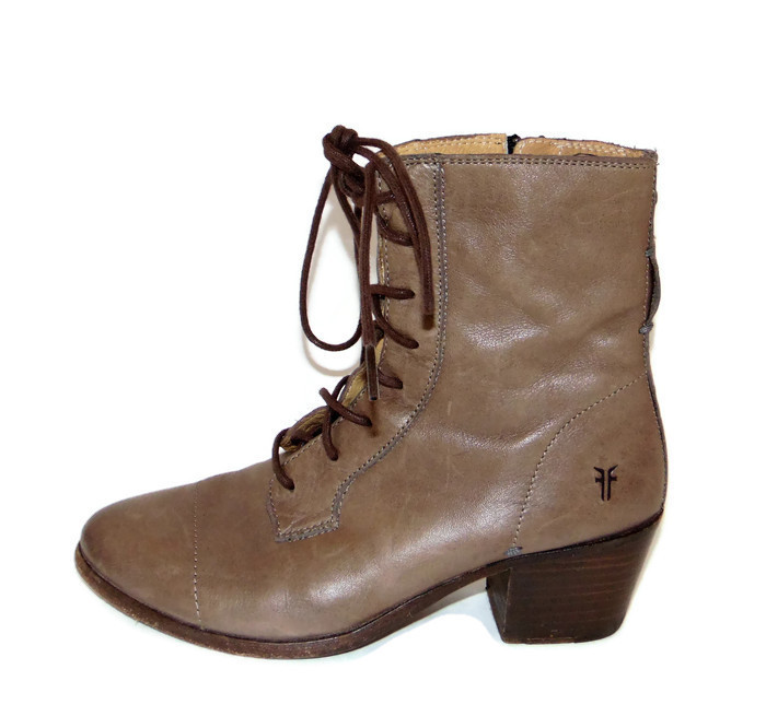 298 FRYE Courtney Lace-up Granny, Combat Boots, 6 1/2 B 298 FRYE Courtney Lace-up Granny, Combat Boots, 6 1/2 B