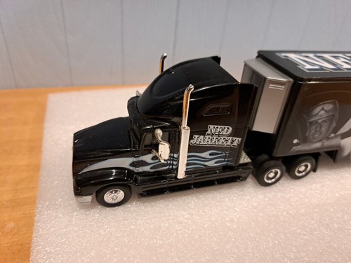 Hot Wheels NASCAR Collectible Trailer 1/64 Ned Jarrett Transportation - Picture 2 of 11