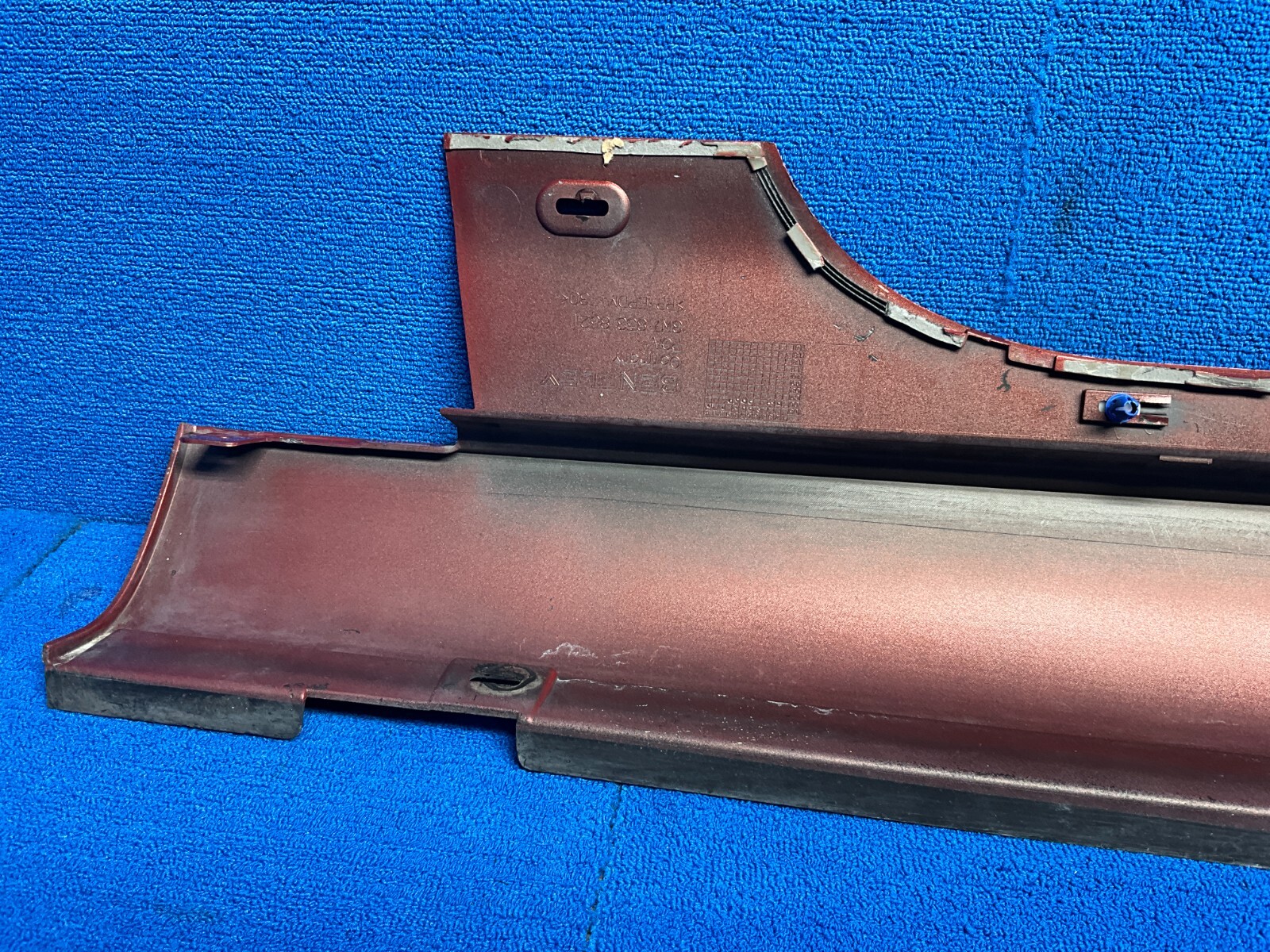 2007 - 2010 BENTLEY CONTINENTAL GTC RIGHT PASS SIDE SKIRT ROCKET PANEL RED OEM