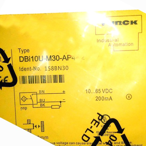 New For TURCK DBI10U-M30-AP4X2 1582231 Inductive sensor PNP - Picture 3 of 4