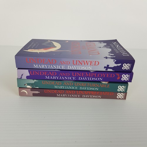 Undead & Unwed Unemployed Unappreciated Unreturnable By Mary Janice Davidson 1-4 - Picture 2 of 6