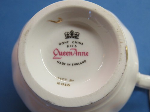 Teacup & Saucer Tea Cup: QUEEN ANN Fine Bone China ~ Yellow Flowers 8615 ENGLAND - Picture 6 of 6
