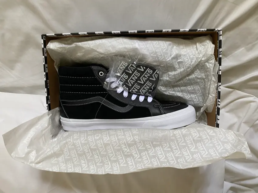 VANS VAULT X MASTERMIND JAPAN WORLD UA SK8-HI REISSUE LX NWT VANS VAULT X MASTERMIND JAPAN WORLD UA SK8-HI REISSUE LX NWT