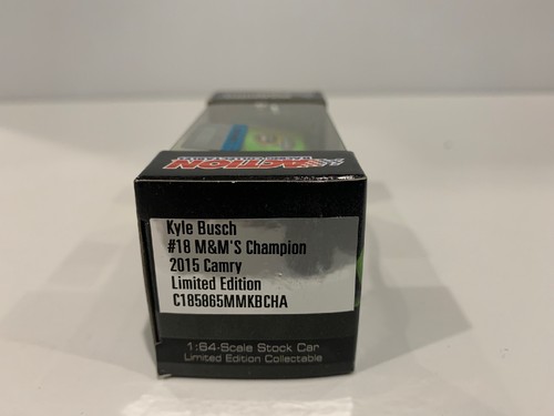 2015 #18 Kyle Busch Green Crispy M&M’s Cup Champion 1/64 - Picture 4 of 5