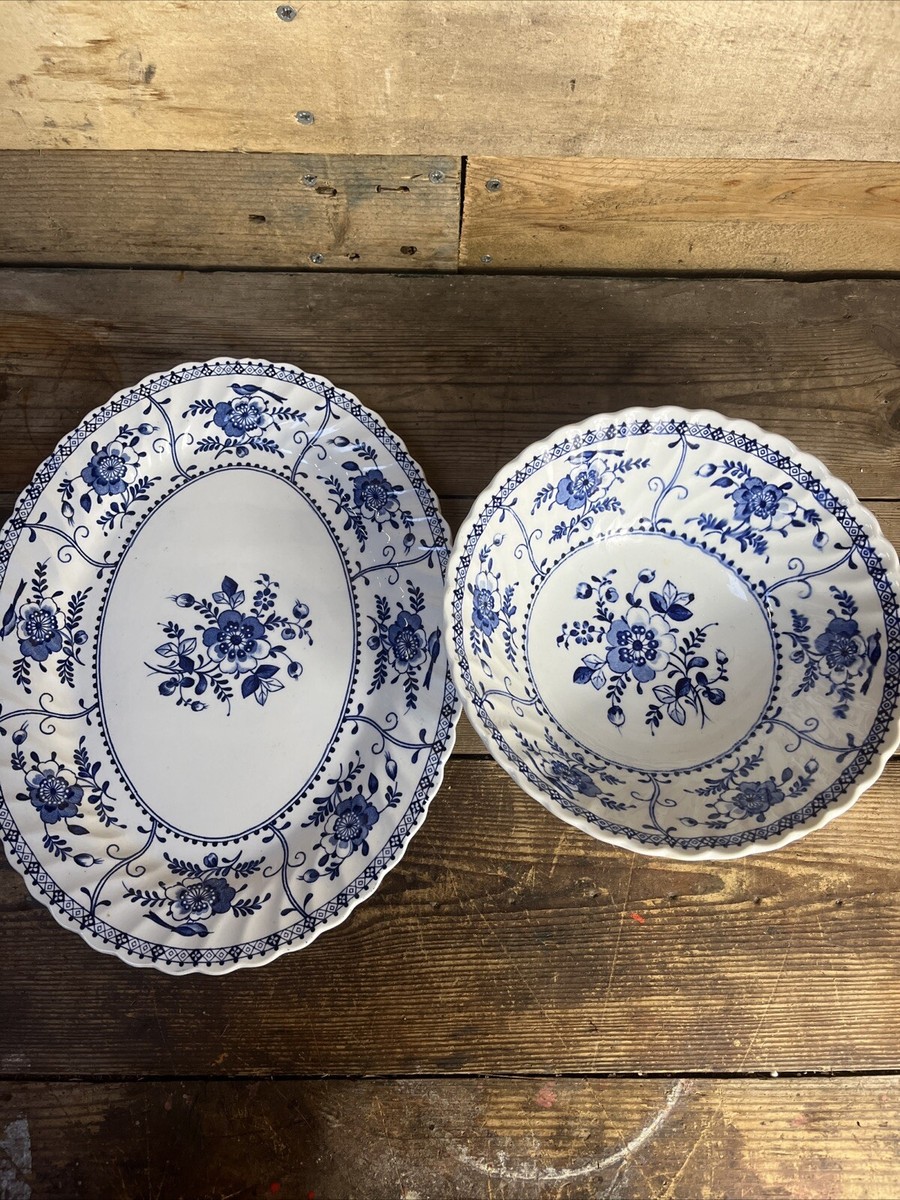 VTG Johnson Brothers Indies Blue/White Dinner Plate And Bowl Set