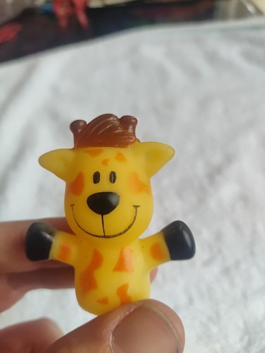 Vintage Playtex Baby Bath Plastic Giraffe Finger Puppet - Picture 2 of 4