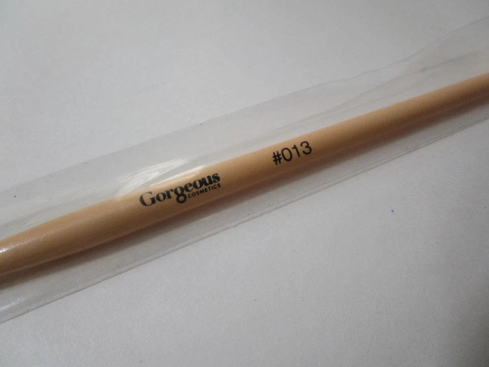 华丽化妆品刷 #013 化妆刷,凿子迷你,全新,免运费! — 第 3/4 张图片