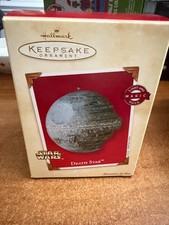 2002 Hallmark Keepsake Magic Light-Voice Ornament Star Wars Death Star SW