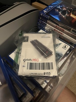 Samsung 980 PRO 2TB NVMe Internal SSD with Heatsink - Black