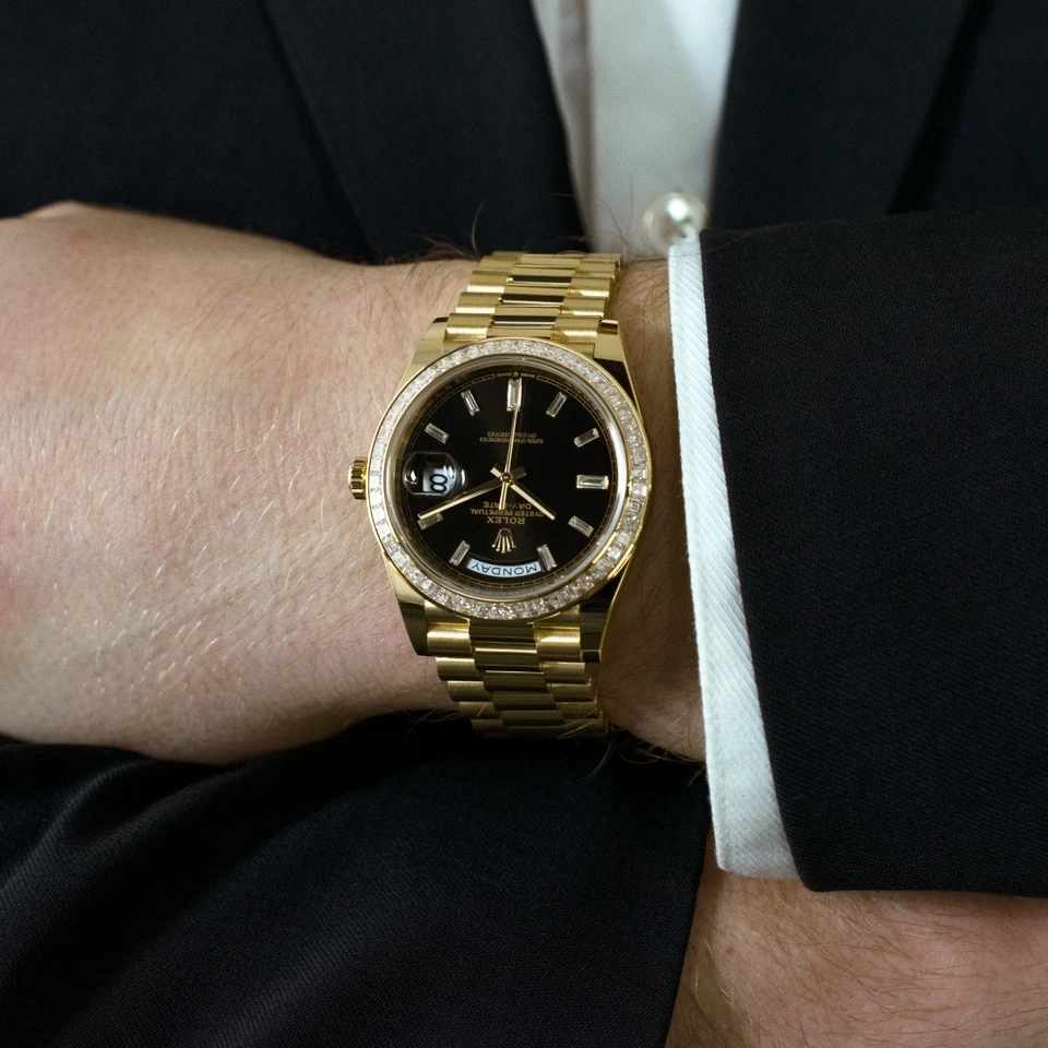 Rolex Day-Date 40 Oro President 228398TBR Diamante Negro Brillante Foto 2 de 4