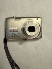 Nikon COOLPIX S3100 14.0MP Digital Camera - Silver
