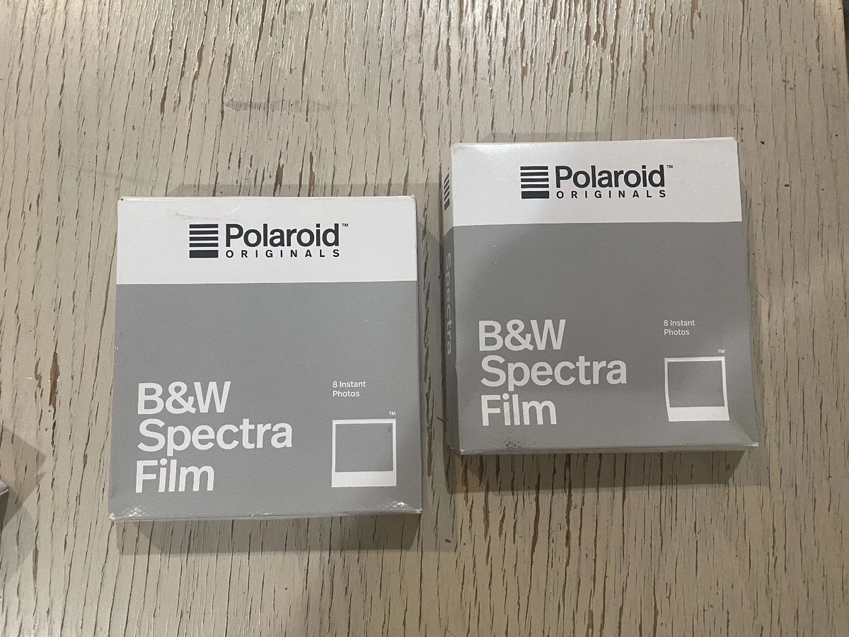 Polaroid Spectra film noir & blanc Black & White. Rare