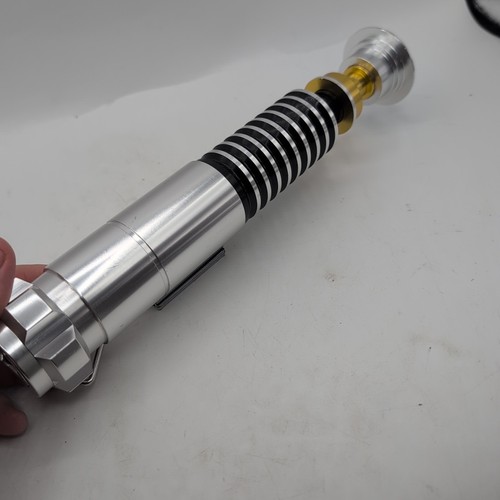Star Wars Galaxy's Edge Luke Skywalker Legacy spada laser parchi Disney *LEGGI* - Foto 5 di 23
