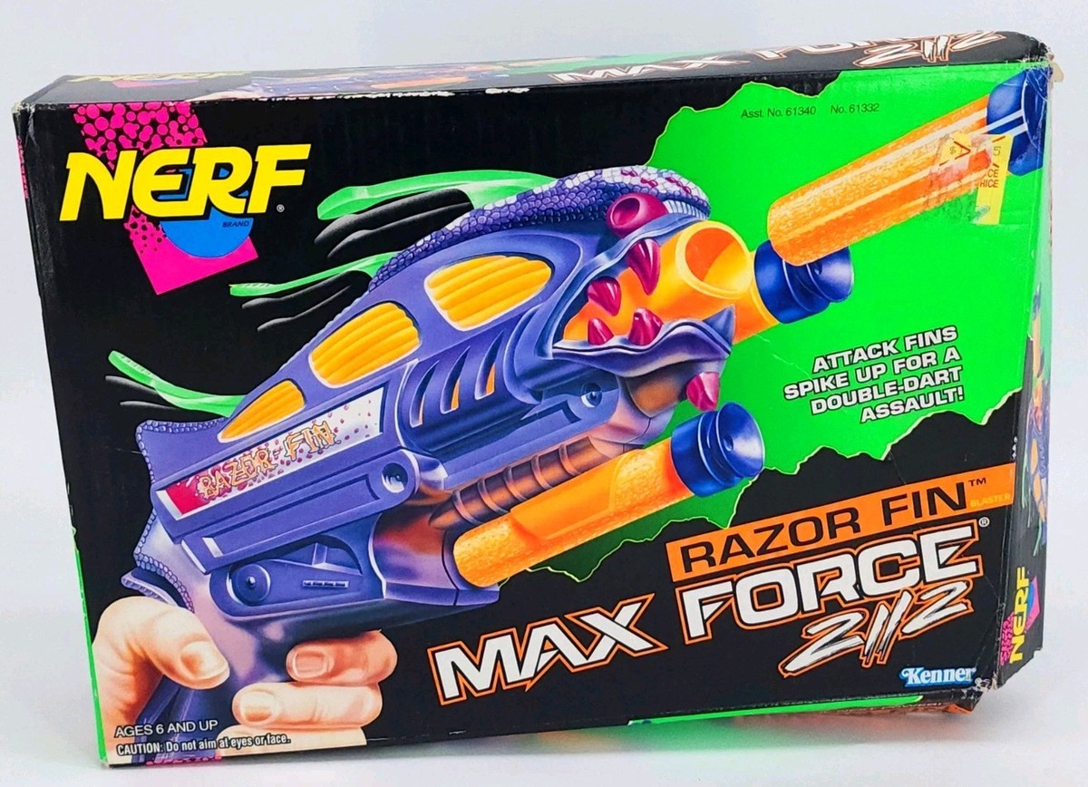 Vintage NERF Max Force Razor Fin 1996 Hasbro Mega Dart Gun BLASTER