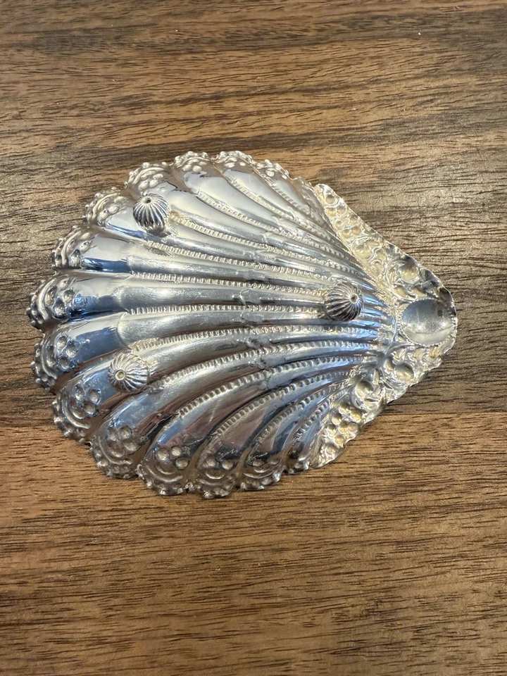 Plato victoriano concha de plata esterlina maciza — Atkin Brothers, Sheffield 1898 Foto 2 de 4