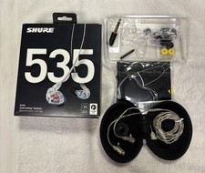 Shure SE535 In-Ear Sound Isolating Earphones. Lightly Used, Mint Condition.