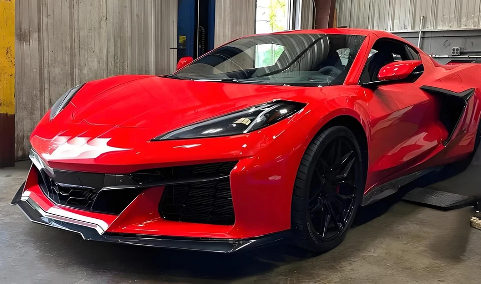 Alerón divisor de labios parachoques delantero de carbono real para Chevrolet Corvette C8 Z06 20UP Foto 3 de 4