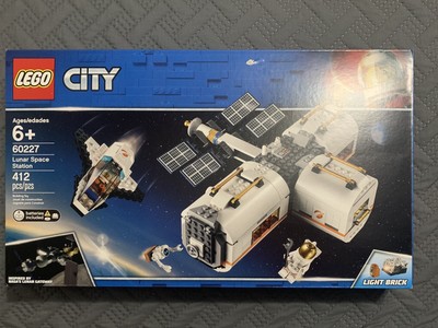 lego city 60227 lunar space station
