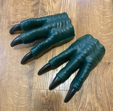 Jurassic World JW Velociraptor Raptor Green Claws Hands Costume Cosplay 2014