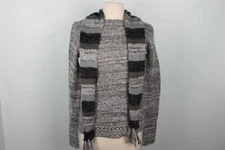 Set of 2 Derek Heart Women’s Gray Sweater Size XL and Gray / Black Scarf  