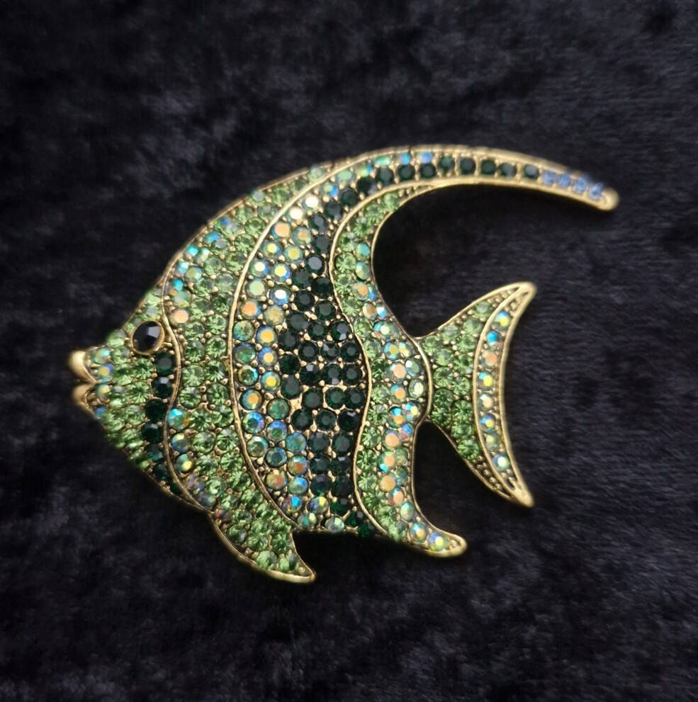 Broche Poisson Vintage Gold Tone – Métal Doré, Longueur 2.5 Inches