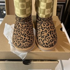 UGG T Bailey Bow Boots ROSETTE Toddler Size 8 1005879T T/CHE