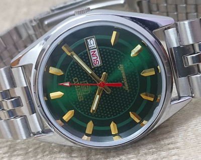 Vintage Seiko 5 Green Automatic 17 Jewels Day/Date Japan Men's Wrist Watch 6309