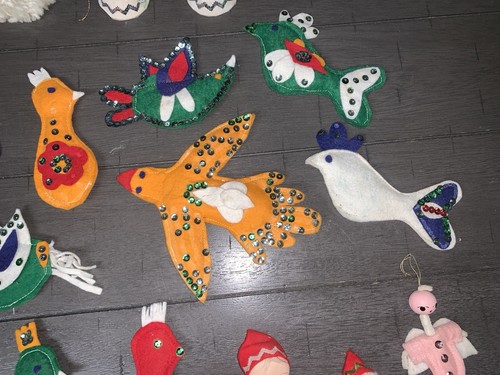 HANDMADE CHRISTMAS FELT & SEQUIN ORNAMENTS ELF SNOWMEN BIRDS SANTA CLAUS - Picture 3 of 24