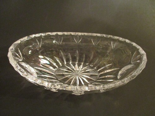 VINTAGE EAPG CLEAR CUT GLASS ~ OVAL RELISH DISH WITH NO HANDLES