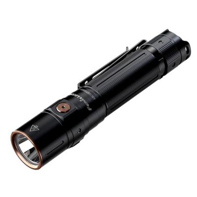 Fenix LD30R wiederaufladbare Hochleistungs-Außentaschenlampe - max. 1700 Lumen
