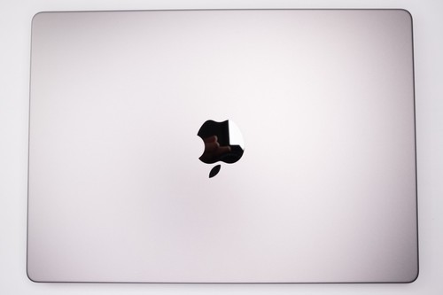 Apple MacBook Pro 14" M1 Max 10C CPU 24C GPU 1 To SSD 32 Go RAM 2021 - Photo 2/9