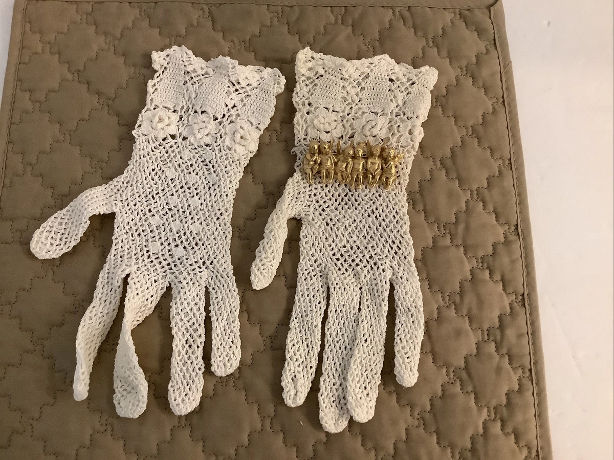 Small 2024 lace gloves