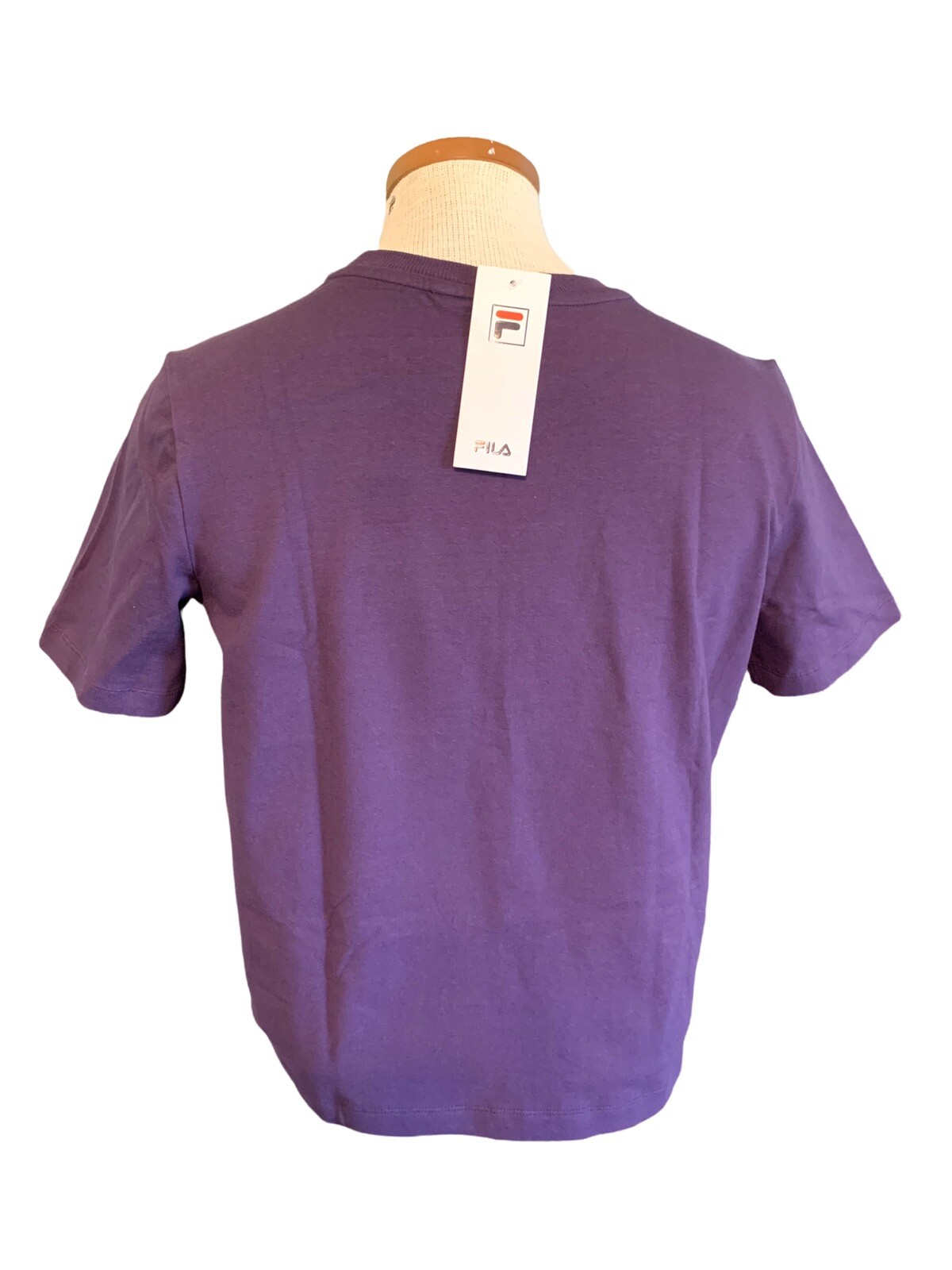 T shirt FILA uomo viola classica manica corta nuova con etichette. Taglia S.
