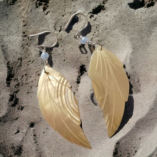 Abalone Leaf Dangle Earrings Pearly MOP Coastal Silver Tone Boho Chic Fairy Vtg - Picture 14 of 15