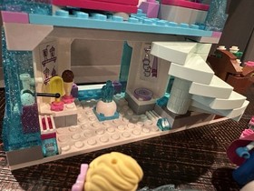 LEGO Disney: Elsa's Sparkling Ice Castle (41062) Complete With Manuals