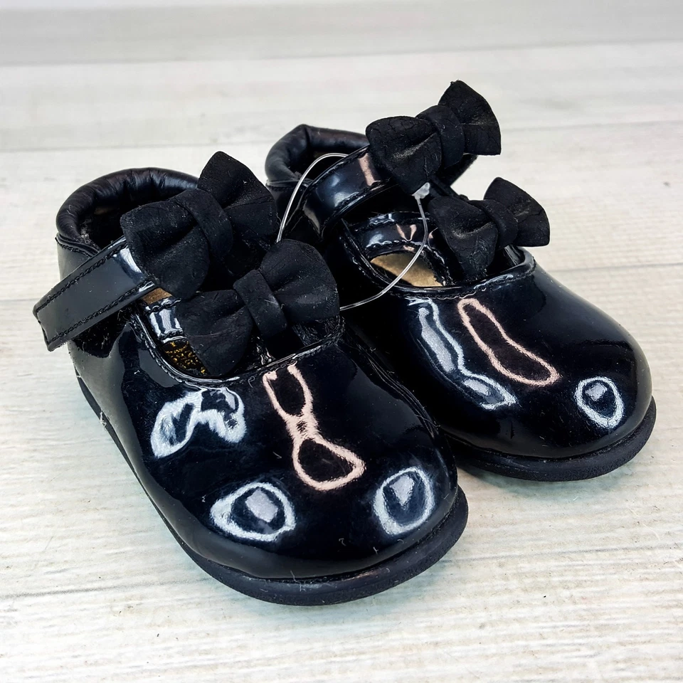 Zapatos de charol negros vintage Mary Janes con lazos niño pequeño talla 1 o muñeca bebé Foto 2 de 4