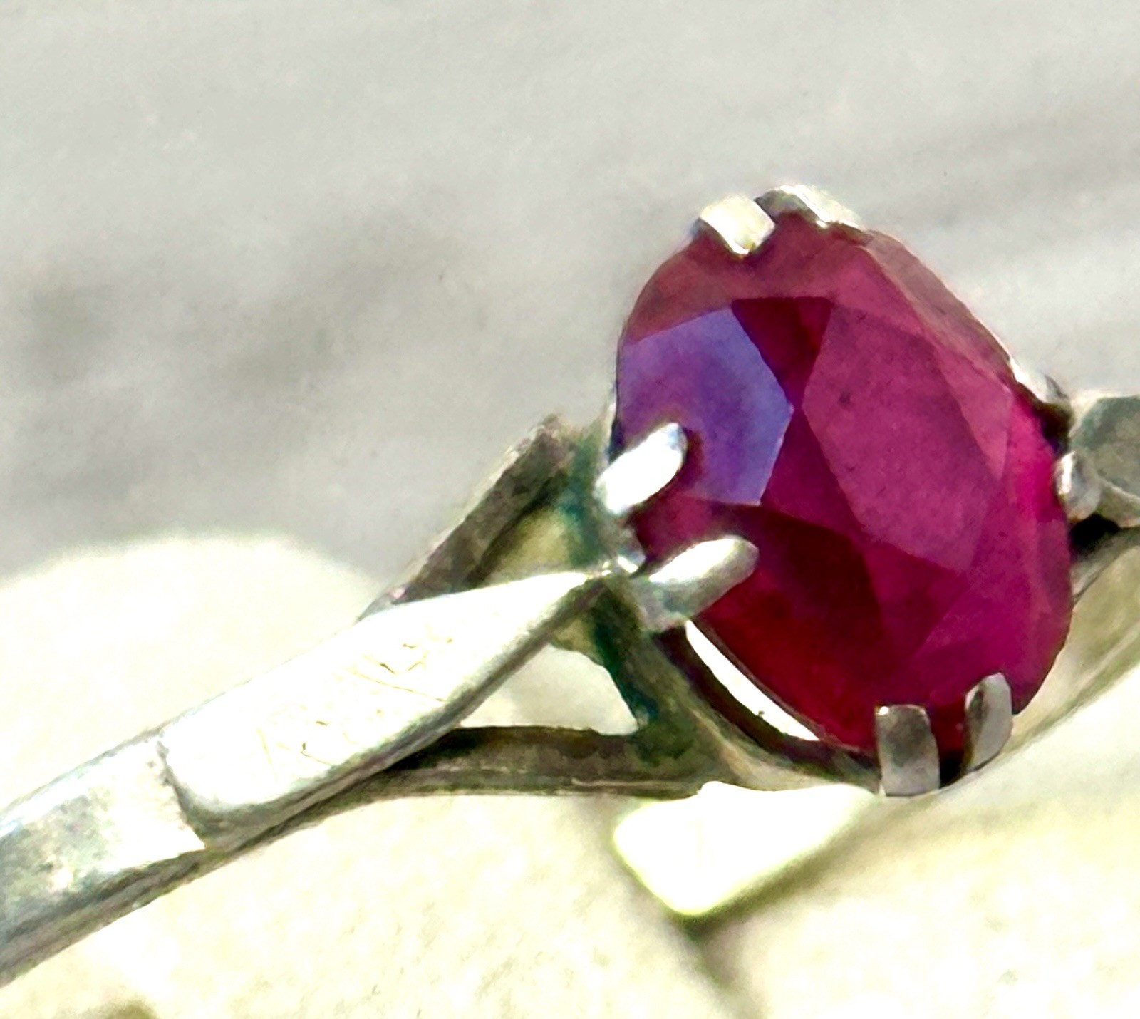 Vintage Soviet Ruby Ring with Split Shank – 875 S… - image 3
