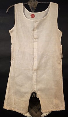 ANTIQUE 1920 S CHUMS BOBBY + BETTY UNISEX CHILD S  ROMPER OLD STOCK