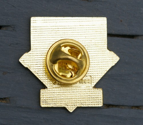 Seattle Power Company Mariners Baseball Kevin Mitchell Chevron 1992 Pin Pinback - Picture 11 of 12