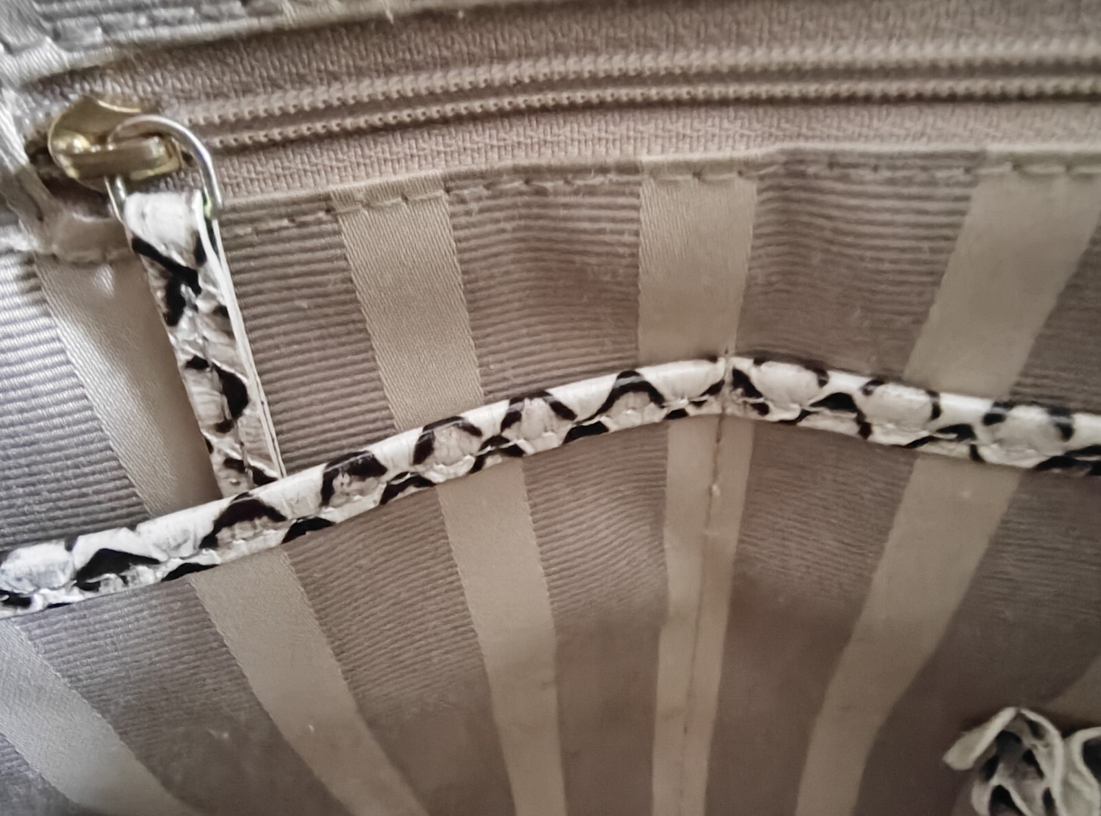 Brahmin Vivian Black Java Snake Dome Leather Satc… - image 11