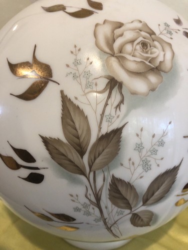 Vintage Hurricane Glass Globe Shade Lampshade White Rose & Gold Leaf 9.5" Tall - Picture 6 of 16