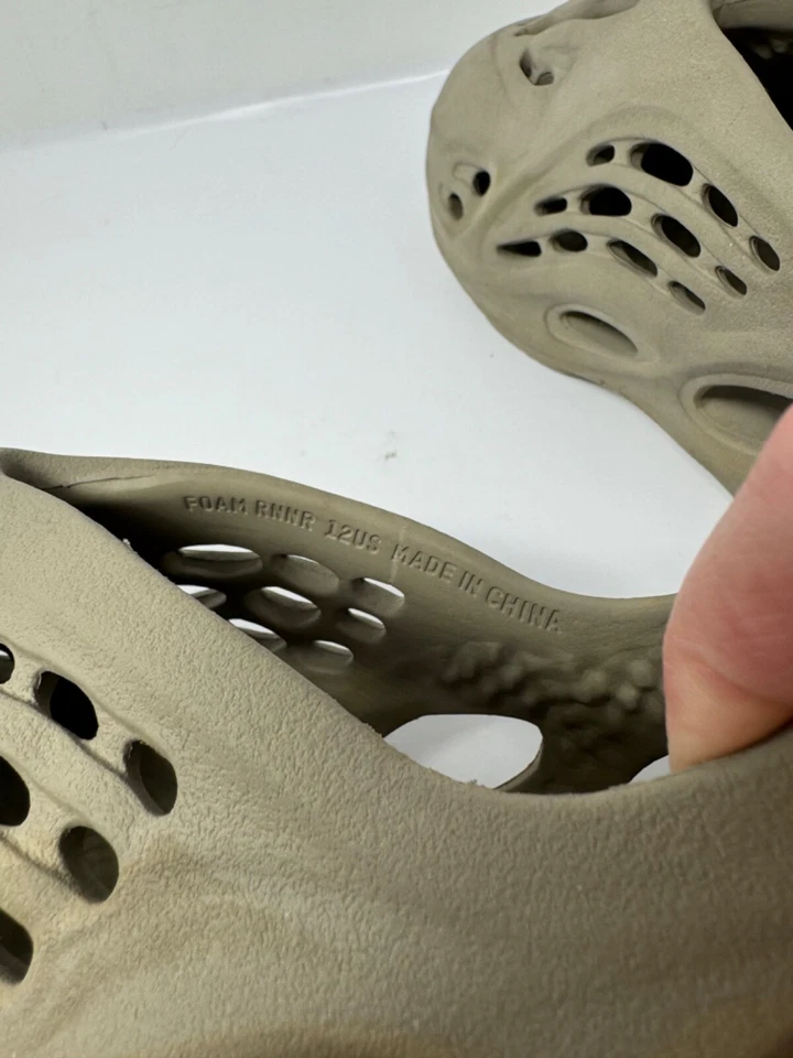 Adidas Yeezy Foam Runner para hombre talla 12 RNNR Ocre Foamrunner usado en excelente estado Foto 4 de 4