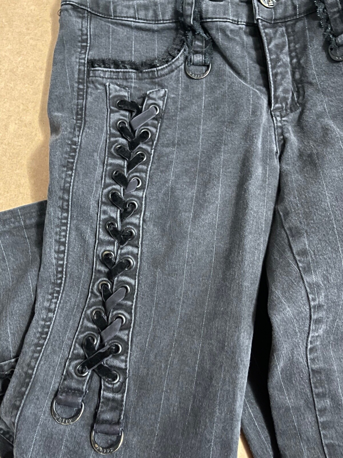 Vintage Y2K Tripp NYC capri pants black velvet size 3 26 rhinestone sexy 2000s image 10