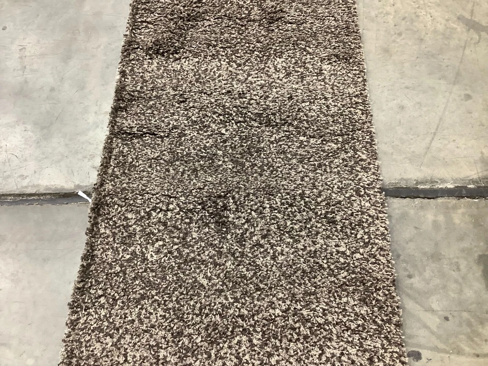 MUSHROOM 2'-3" x 9'-0" Flaw in Rug, Reduced Price 1172679674 SG151-8181-29 - Image 2 of 4